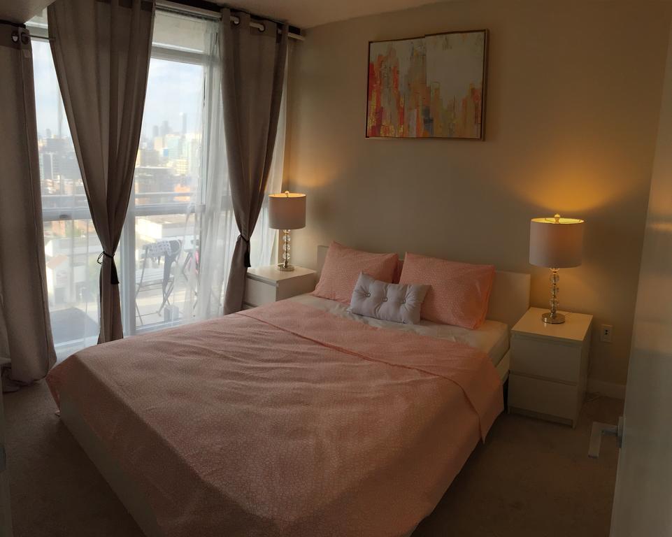 A&A Suites In The Heart Of Downtown טורונטו מראה חיצוני תמונה